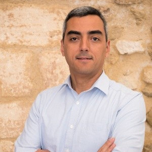 Maurício Manhães